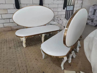 Canapé de mariage moderne en acier inoxydable de forme ovale pour la mariée et le marié, idéal pour les hôtels, les salons et l'extérieur (usage commercial)