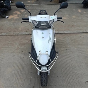 Usagé, directement de l'usine - <span class=keywords><strong>Scooter</strong></span> <span class=keywords><strong>Yamaha</strong></span> Fuxi <span class=keywords><strong>125cc</strong></span> - Haute performance et économe en carburant - Motos à essence - Product Image 4