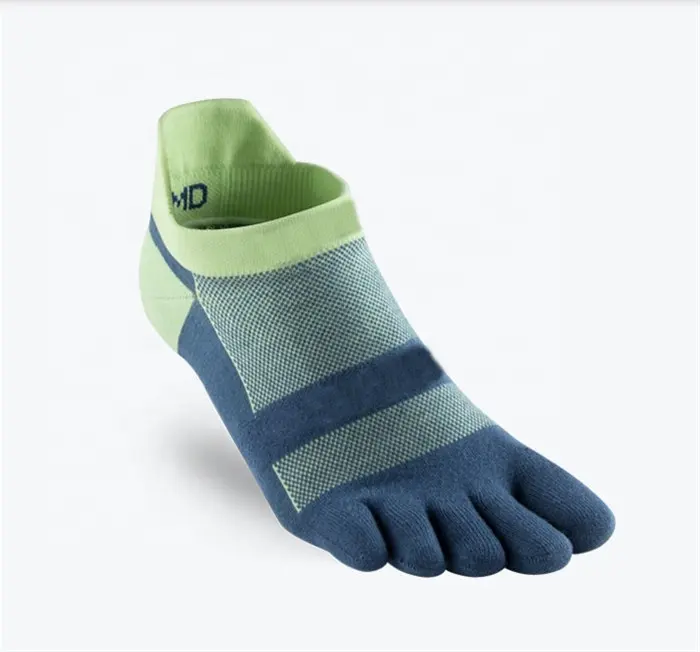 Custom ขายส่งแฟชั่นผู้ชายออกแบบโลโก้ Coolmax กีฬาห้านิ้วเท้าถุงเท้าข้อเท้า