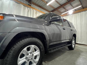 ขายส่งปี 2014 สำหรับรถยนต์ 4x4 SR5 4 ประตู SUV III ไฟหน้า LED สภาพดี ไม่มีอุบัติเหตุ เบาะหนัง กล้องมองหลัง - Product Image 3