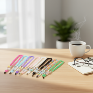 Cadena de plástico de 70 cm de ancho con cierre extragrande, correa para gafas tres en uno - Product Image 3