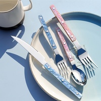 Ensemble de couverts de luxe en acier inoxydable avec manche en plastique, portables, polis miroir, cuillères, fourchettes, couteaux pour la maison