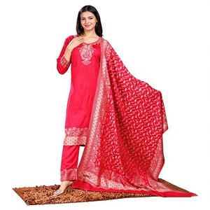 Salwar Kameez Rojo de Algodón con Bordado Blanco y Dupatta Estampada para Mujer, Ropa Tradicional India y Pakistaní - Product Image 4