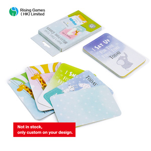 Impression personnalisée, lot de 24 cartes de jalons de développement pour bébé en papier d'art épais et enduit, coins arrondis, avec trou de suspension pour présentation en magasin - Product Image 3