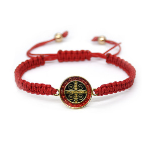 Pulsera trenzada de San Benito con cordón rojo y negro, amuleto de cruz, joyería de regalo unisex - Product Image 2