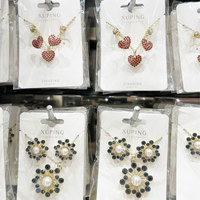 Parure de bijoux XUPING en gros, plaqué or, avec pendentif fleur et cœur en zircone cubique synthétique, collier et boucles d'oreilles tendance