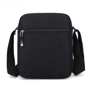 Sac Bandoulière Homme Moderne et Abordable, Élégant, Durable, Luxe, Mode, Petit, Résistant à l'Eau, Personnalisable - Product Image 4