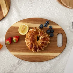 Tábua de cortar frutas e legumes de queijo oval com logotipo personalizado e alça oval