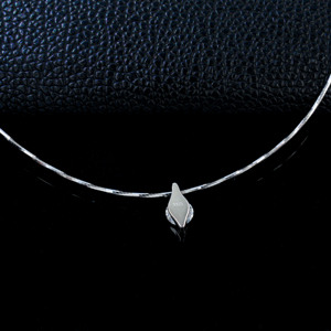 Collar de Diamantes Cultivados en Laboratorio de Plata de Ley 925 Minimalista de Lujo - Product Image 3
