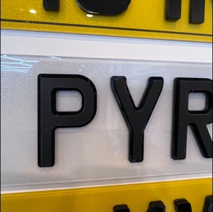 Placa de Matrícula de Coche Acrílica Blanca y Amarilla, Acrílico Reflectante 3D, Números y Letras Acrílicas 4D, Placa Europea - Product Image 3