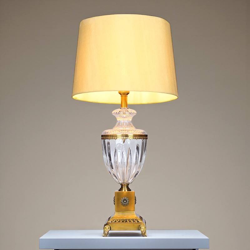 สีดำสีกากี