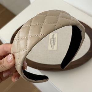 Serre-tête en cuir PU de haute qualité, couleur unie, pour femmes, usage quotidien - Product Image 4