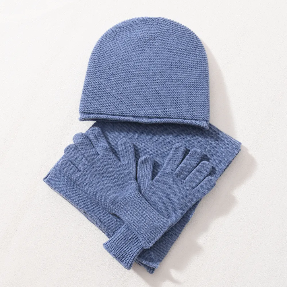 Grosir hangat mewah lembut rajut sarung tangan syal panjang 3 buah Set musim dingin kustom Logo wanita 100% wol Beanie topi syal dan Set sarung tangan
