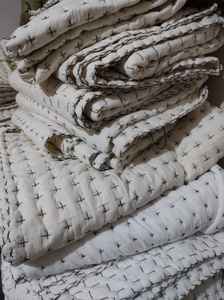 Nueva Colcha de Algodón Hecha a Mano con Diseño Jaipuri, Colcha de Algodón Razai, Manta de Sari Colorida, Cubrecama Bohemio, Uso en Hoteles, Suave - Product Image 3