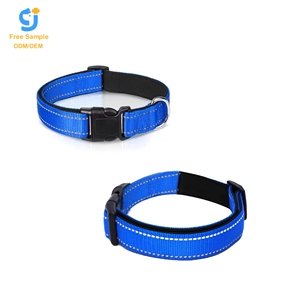 Collares Personalizados para Perros de Poliéster Suave, Estilo Clásico Moderno, Impermeables, Reflectantes, con Patrón Sólido y Hebilla Decorativa con Remaches - Product Image 1