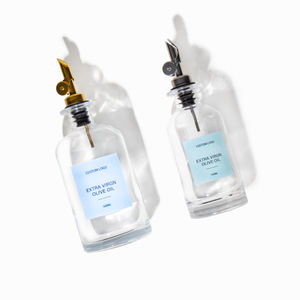 Botella de <span class=keywords><strong>aceite</strong></span> de <span class=keywords><strong>oliva</strong></span> de vidrio transparente personalizada automática de gama alta de 375ml y 500ml con dispensador de boquilla y etiqueta personalizada - Product Image 3