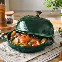 Casserole en fonte émaillée pour fruits de mer, vente en gros OEM, avec couvercle, couleur et taille personnalisables