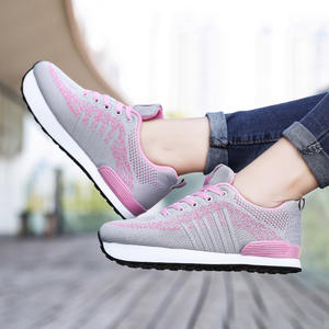 Chaussures de sport légères et respirantes pour hommes et femmes, avec amorti, antidérapantes, à lacets, empeigne en mesh, doublure en coton, pour toutes les saisons, chaussures d'extérieur - Product Image 1