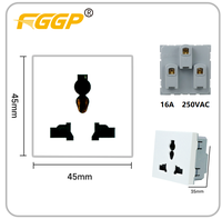 Prise de sol électrique universelle à 3 broches 13A USB IP40 CE avec mise à la terre automatique compatible SDK Type 45x45