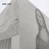 Profilés de mur rideau plafond en nid d'abeille en métal sculpté audi panneau d'aluminium de sublimation décor