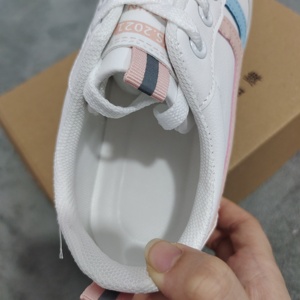 Lotes de Calzado Deportivo <span class=keywords><strong>para</strong></span> <span class=keywords><strong>Mujer</strong></span> al por Mayor, Calzado Deportivo Popular de Primavera y Otoño, <span class=keywords><strong>Zapatos</strong></span> Blancos - Product Image 5