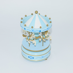 Carrusel de madera Decoración para el hogar Adornos de <span class=keywords><strong>Navidad</strong></span> Caja musical Escritorio Clásico <span class=keywords><strong>Navidad</strong></span> Caja de música redonda de madera - Product Image 4