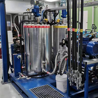 Machine de fabrication de mousse polyuréthane pour volant de voiture