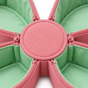 Pochette de toilette pour femmes en forme de pétale, pliable, quatre poches, fermeture à pression, rose bonbon, logo personnalisé - Product Image 2