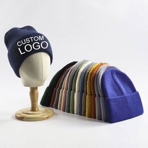 Fabricant de bonnets épais en jacquard noirs unis, personnalisés, imprimés, de style streetwear sportif, de qualité supérieure, avec faible MOQ - Product Image 1