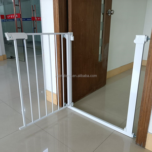Venta al por mayor valla para niños <span class=keywords><strong>puerta</strong></span> <span class=keywords><strong>de</strong></span> seguridad <span class=keywords><strong>de</strong></span> cierre automático para bebés productos para bebés suministros Fácil <span class=keywords><strong>paso</strong></span> extra alto a través <span class=keywords><strong>de</strong></span> la <span class=keywords><strong>puerta</strong></span> <span class=keywords><strong>de</strong></span> seguridad para bebés - Product Image 3