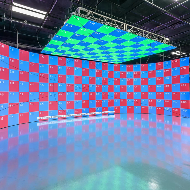 High Resolution 3D Holographic Projection P2 LED Screen High Quality 4K Level Full Color Indoor Application