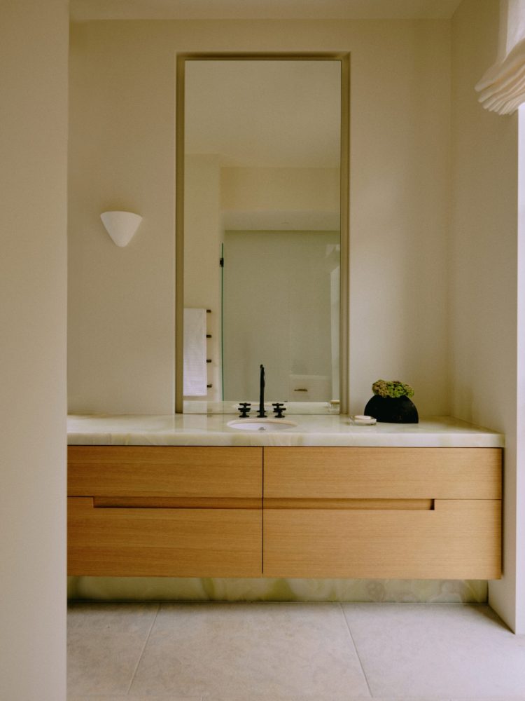 Colors are available, pls send inquiry.