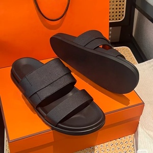 Zapatos de Diseñador de Lujo para Hombre, Zapatos Casuales para Caminar para Mujer, Sandalias de Playa para Exteriores, Pantuflas para Hombre y Mujer, Pantuflas Planas de Cuero PU - Product Image 1