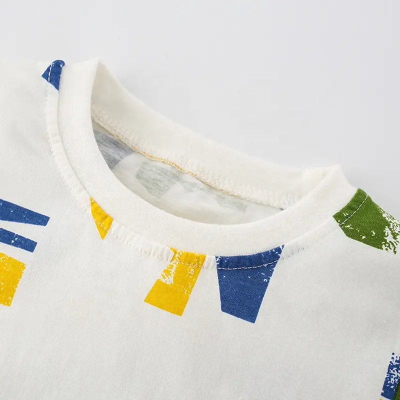 Conjunto de camisa de manga corta estampado personalizado y fresco conjunto de ropa para niños en verano de 2 años a 14 años