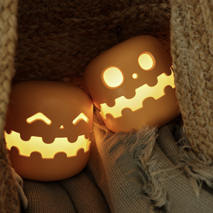 Lámpara Nocturna LED con Diseño de Calabaza, Linda y Portátil, con Sensor de Luz Inteligente y Control Táctil, Decoración para Sala de Estar, Iluminación para Halloween - Product Image 1