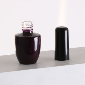 Botella Vacía para Esmalte <span class=keywords><strong>de</strong></span> Uñas al por Mayor, Tapa Met Bortel, Escultura <span class=keywords><strong>de</strong></span> Fibra <span class=keywords><strong>de</strong></span> Vidrio, Diseño Hueco Negro Mate, para Aceite - Product Image 4