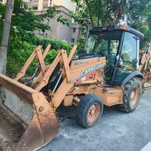 Excavadora de Ruedas Naranja Usada, Modelo 2020, 580M, Cabina Cerrada, Motor Hidráulico, Caja de Cambios, para Ingeniería Municipal - Product Image 3