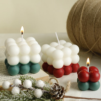 Fabrik-Großhandel Niedliche Bubble-Aromatherapie-Kerze Weißer Rosen-Freesien-Duft Weihnachtsgeschenk für Mädchen Schlafzimmer Zauberwürfel-Design