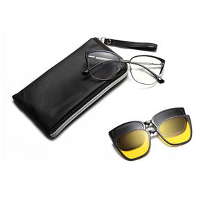 Lunettes de soleil polarisées pour femmes de style européen, grande monture, design papillon magnétique en acier inoxydable, protection UV400 pour la conduite - Product Image 1