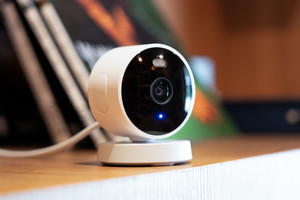 Cámara de Seguridad Exterior WiFi G100 de 4MP con Visión Nocturna en Color Real, Detección Local, Compatible con Alexa y Google Home - Product Image 5