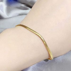 Xinfly Au750 2.2mm 2.5mm 3.4mm 18k Cadena de Oro Sólido Plano Espiga para Hombre, Gargantilla Fina - Product Image 3