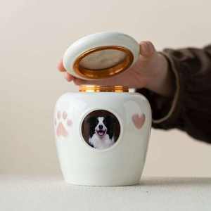 Urne funéraire en céramique personnalisée avec <span class=keywords><strong>photo</strong></span> - Contenant élégant pour la crémation des chiens, des chats et des animaux de compagnie bien-aimés - Product Image 2