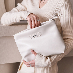 Tas Kosmetik Kulit PU Anti Air dengan Ritsleting Logam Mewah Desain Kapasitas Besar Kustom, Sampel Gratis - Product Image 1