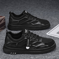 Chaussures de sport décontractées pour hommes, légères, respirantes, en maille, à lacets, couleur unie, tendance, pour le printemps