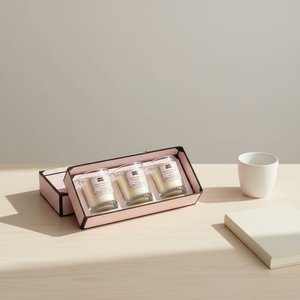 Paquete de Tres Velas Aromáticas de Diseño de Lujo, Sin Humo, Fragancia Duradera, Arreglo Creativo, Regalos de Boda - Product Image 1