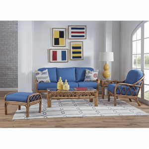 Lujoso juego de salón de cinco piezas de caña, con cojines azules, un sillón, una otomana y una mesa, a precios de mayorista. - Product Image 1