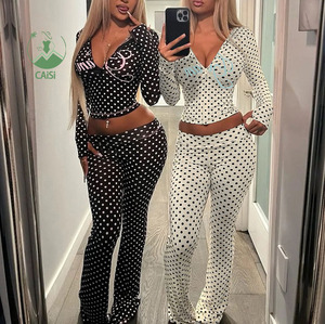 طقم رياضي نسائي جديد مكون من قطعتين بطبعة منقطة، جاكيت بسحاب وغطاء رأس مع بنطلون رياضي متناسق، ملابس كاجوال للمشي قابلة للتمدد - Product Image 1