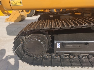 Excavatrice sur chenilles d'occasion Cat 323D2L, fabrication japonaise, 20 tonnes, équipement de construction avec système hydraulique, pompe Caterpillar - Product Image 4