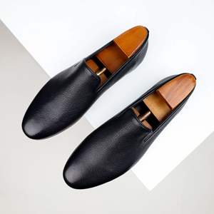 Nouvelles chaussures Oxford en cuir imperméables pour hommes, fabriquées à la main, de style britannique décontracté et luxueux, pour mariage, bureau et occasions professionnelles. - Product Image 6