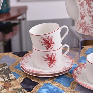 Ensemble de thé et de café en céramique rouge minimaliste 15 pièces, en porcelaine fine, pour la décoration intérieure et l'usage domestique – Vente chaude - Product Image 4